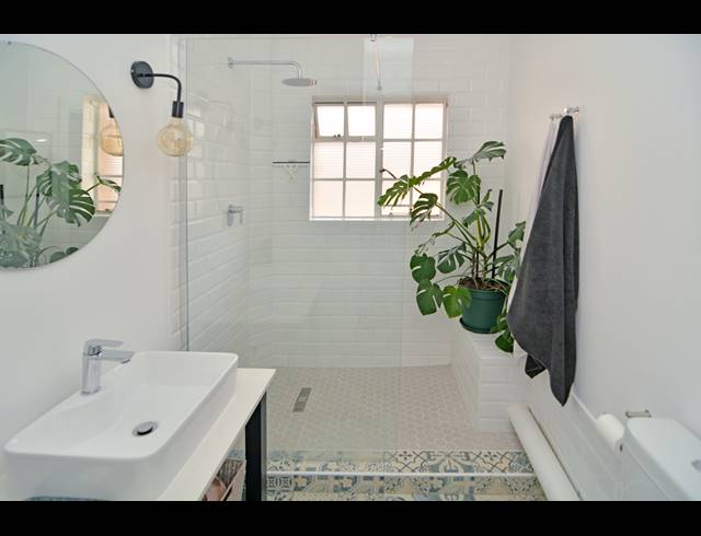 1 BEDROOM APARTMENT FOR SALE IN WAVERLEY